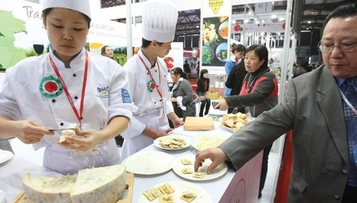 Découpe du fromage au Japon