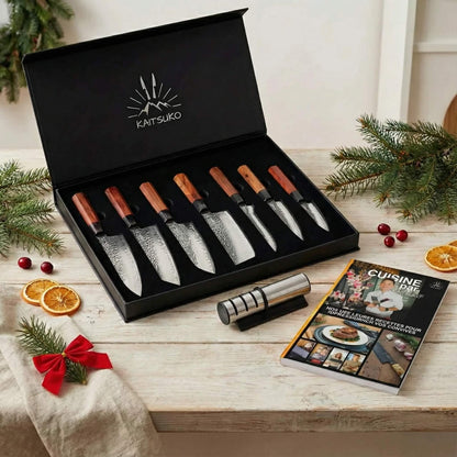 Cofanetto Expert Samurai - (1 set completo di 7 coltelli Komodo + 1 affilatore professionale + libro Kaitsuko in omaggio)